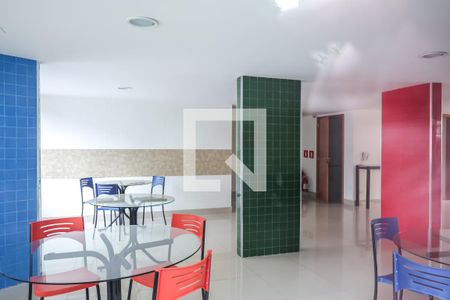 Apartamento para alugar com 55m², 2 quartos e 1 vagasalão de festas