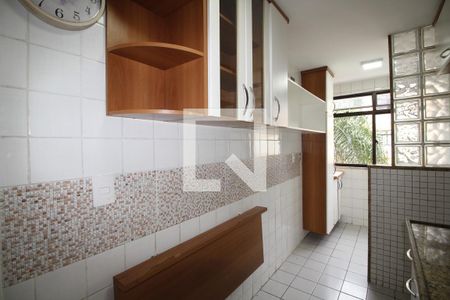 Apartamento à venda com 64m², 2 quartos e 1 vagaCozinha