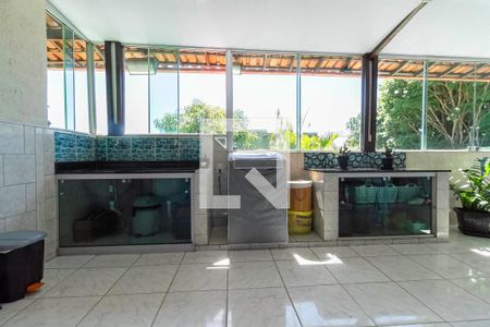 Casa à venda com 360m², 2 quartos e 1 vaga Casa à venda com 360m², 2 quartos e 1 vagaÁrea de serviço