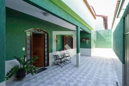 Casa à venda com 360m², 2 quartos e 1 vaga Casa à venda com 360m², 2 quartos e 1 vagaEntrada