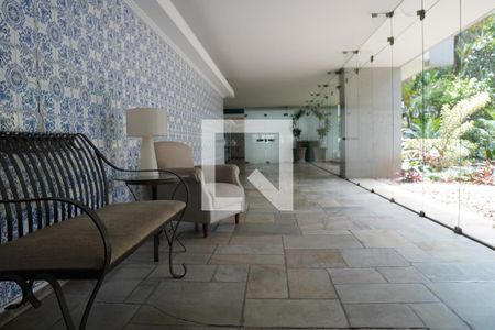 Apartamento à venda com 112m², 2 quartos e 2 vagasHall