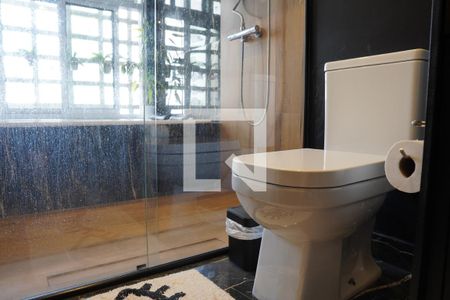 Apartamento à venda com 112m², 2 quartos e 2 vagasBanheiro da Suíte