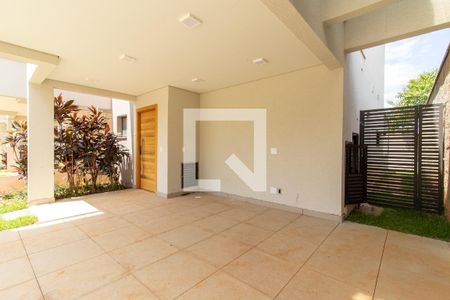 Casa de condomínio à venda com 138m², 3 quartos e 2 vagas Casa de condomínio à venda com 138m², 3 quartos e 2 vagasÁrea comum