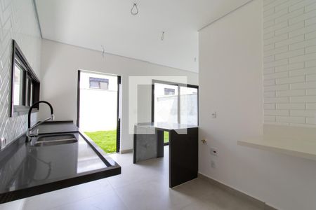 Casa de condomínio à venda com 138m², 3 quartos e 2 vagas Casa de condomínio à venda com 138m², 3 quartos e 2 vagasCozinha