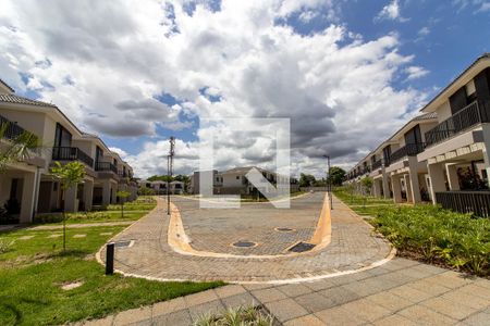 Casa de condomínio à venda com 138m², 3 quartos e 2 vagas Casa de condomínio à venda com 138m², 3 quartos e 2 vagasÁrea comum