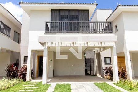 Casa de condomínio à venda com 139m², 3 quartos e 2 vagas Casa de condomínio à venda com 139m², 3 quartos e 2 vagasFachada