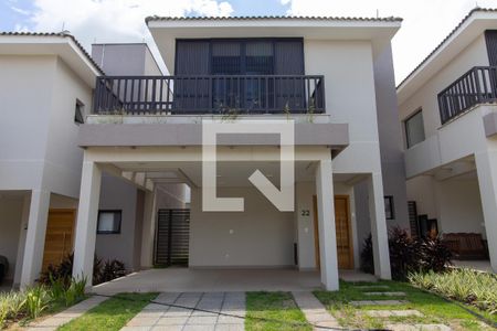 Casa de condomínio à venda com 139m², 3 quartos e 2 vagasVaranda