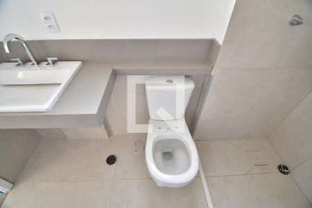 Casa de condomínio à venda com 139m², 3 quartos e 2 vagasBanheiro 1