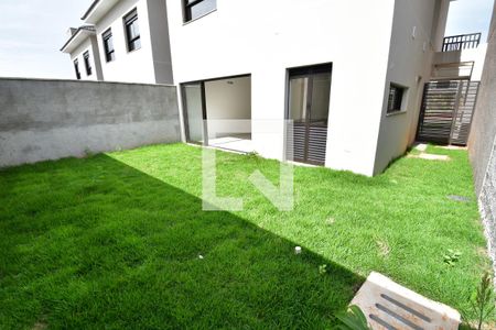 Casa de condomínio à venda com 139m², 3 quartos e 2 vagasQuintal / Jardim