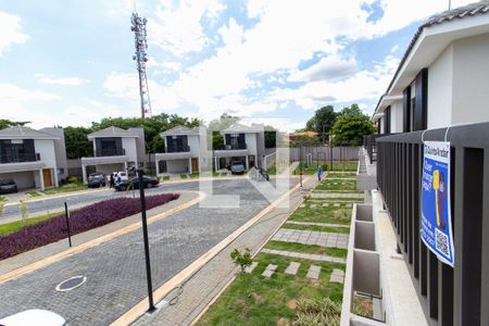 Casa de condomínio à venda com 139m², 3 quartos e 2 vagasVista da Rua