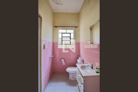 Casa à venda com 150m², 3 quartos e 2 vagasBanheiro 2