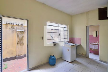 Casa à venda com 150m², 3 quartos e 2 vagasLavanderia