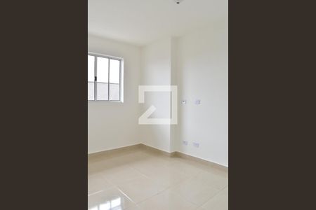 Quarto de kitnet/studio para alugar com 1 quarto, 38m² em Novo Mundo, Curitiba