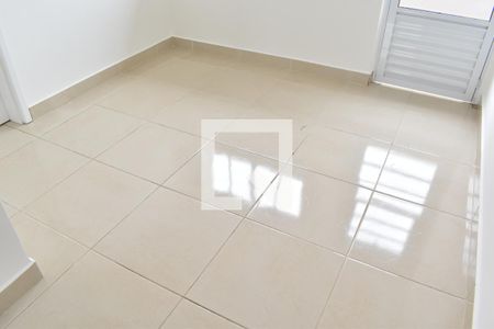 Sala/Cozinha de kitnet/studio para alugar com 1 quarto, 38m² em Novo Mundo, Curitiba