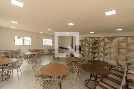 Apartamento para alugar com 57m², 2 quartos e 1 vaga Apartamento para alugar com 57m², 2 quartos e 1 vagaÁrea comum - Salão de festas
