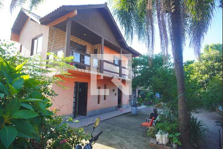 Casa à venda com 190m², 3 quartos e 2 vagasÁrea externa