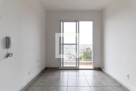 Sala de apartamento para alugar com 1 quarto, 29m² em Parque Bristol, São Paulo