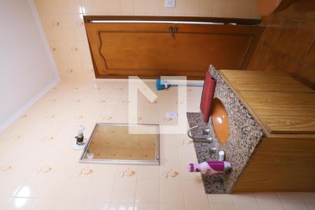 Casa à venda com 400m², 4 quartos e 2 vagasBanheiro 1