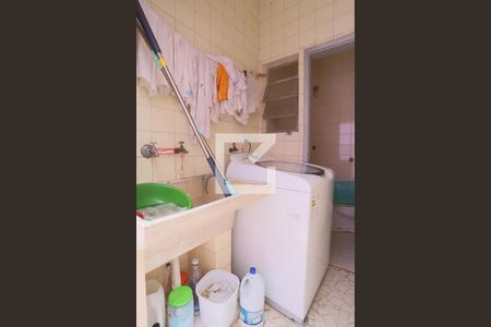 Casa à venda com 400m², 4 quartos e 2 vagasLavanderia