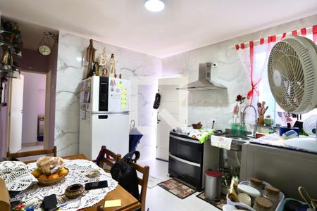 Casa à venda com 400m², 4 quartos e 2 vagasCozinha 2