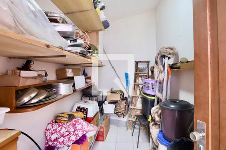 Casa à venda com 400m², 4 quartos e 2 vagasQuarto de Serviço