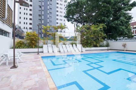 Apartamento à venda com 400m², 4 quartos e 8 vagasÁrea comum - Piscina