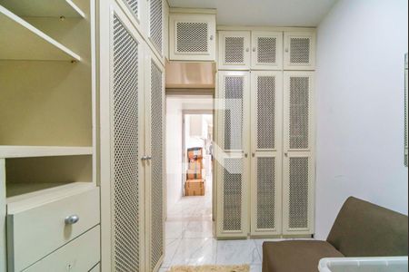 Apartamento à venda com 400m², 4 quartos e 8 vagasQuarto de Serviço