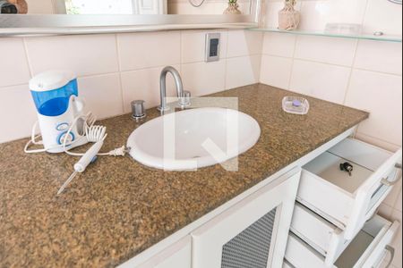 Apartamento à venda com 400m², 4 quartos e 8 vagasBanheiro do Quarto 3