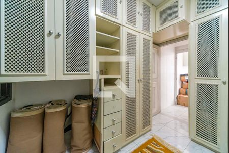 Apartamento à venda com 400m², 4 quartos e 8 vagasQuarto de Serviço