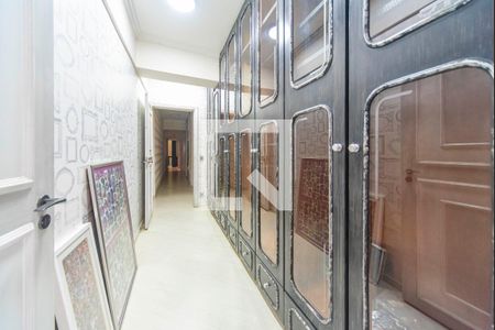 Apartamento à venda com 400m², 4 quartos e 8 vagasQuarto 4