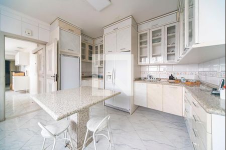 Apartamento à venda com 400m², 4 quartos e 8 vagasCozinha