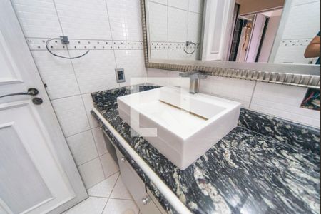 Apartamento à venda com 400m², 4 quartos e 8 vagasBanheiro do Quarto 2
