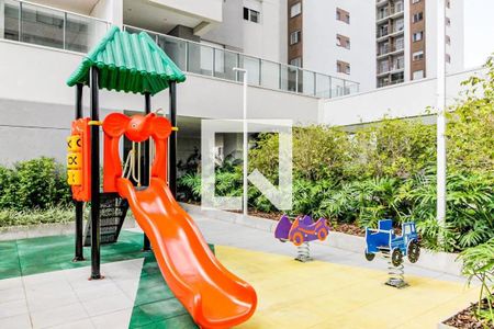 Apartamento à venda com 83m², 3 quartos e 2 vagas Apartamento à venda com 83m², 3 quartos e 2 vagasÁrea comum - Playground
