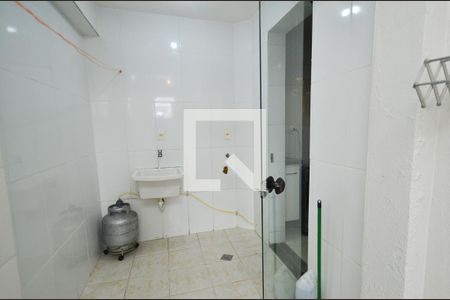 Apartamento para alugar com 76m², 2 quartos e 1 vagaArea de serviço