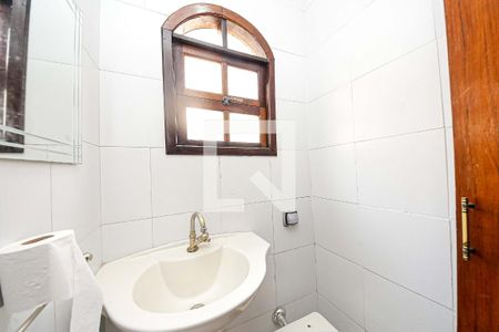 Casa à venda com 100m², 3 quartos e 2 vagas Casa à venda com 100m², 3 quartos e 2 vagasLavabo