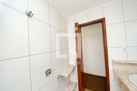 Casa à venda com 100m², 3 quartos e 2 vagas Casa à venda com 100m², 3 quartos e 2 vagasBanheiro