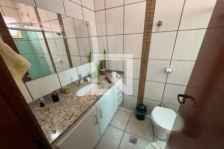 Banheiro da Suíte de casa para alugar com 3 quartos, 98m² em Residencial E Comercial Palmares, Ribeirão Preto