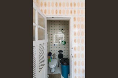 Casa à venda com 200m², 3 quartos e 5 vagasBanheiro de Serviço