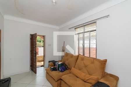 Sala de casa à venda com 3 quartos, 200m² em Olaria, Rio de Janeiro