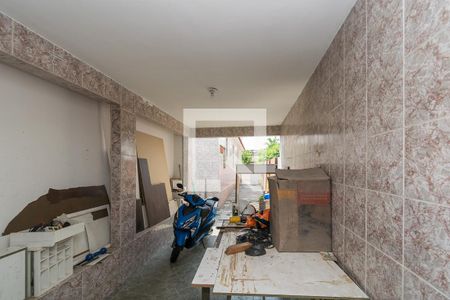 Casa à venda com 200m², 3 quartos e 5 vagasQuarto de Serviço