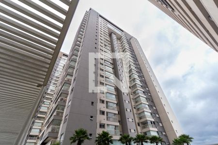 Apartamento à venda com 69m², 2 quartos e 1 vaga Apartamento à venda com 69m², 2 quartos e 1 vagaFachada