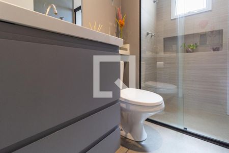 Apartamento à venda com 69m², 2 quartos e 1 vaga Apartamento à venda com 69m², 2 quartos e 1 vagaBanheiro do Corredor