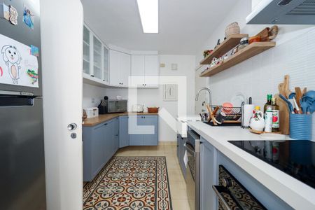 Apartamento à venda com 103m², 2 quartos e 2 vagasCozinha