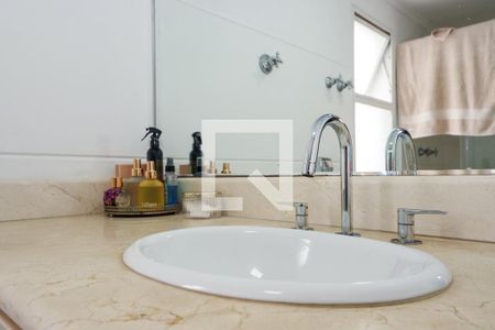 Apartamento à venda com 103m², 2 quartos e 2 vagasBanheiro da Suíte