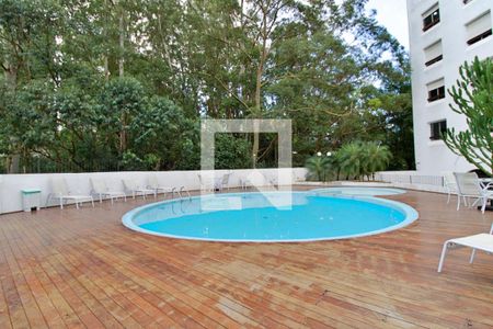 Apartamento à venda com 103m², 2 quartos e 2 vagasÁrea comum - Piscina