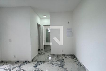 Sala de apartamento à venda com 2 quartos, 52m² em Alphaville Empresarial, Barueri