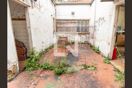 Casa à venda com 240m², 4 quartos e 1 vagaQuintal