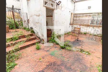 Casa à venda com 240m², 4 quartos e 1 vagaQuintal