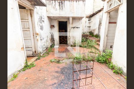 Casa à venda com 240m², 4 quartos e 1 vagaQuintal