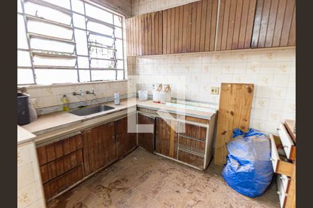 Casa à venda com 240m², 4 quartos e 1 vagaCozinha